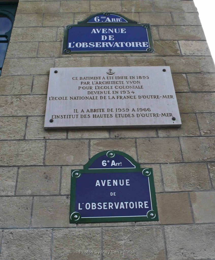 l E N A.JPG - la plaque qui indique ce que représentait ce bâtiment autrefois.